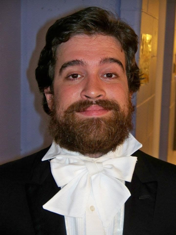 Kaan in a cravat